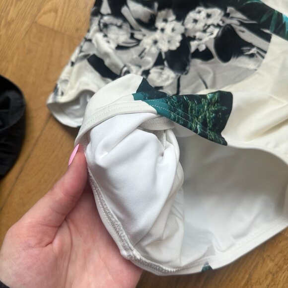 Proenza Schouler Swim One Piece Halter Swimsuit White Floral Print Sz Small - Picture 4 of 6